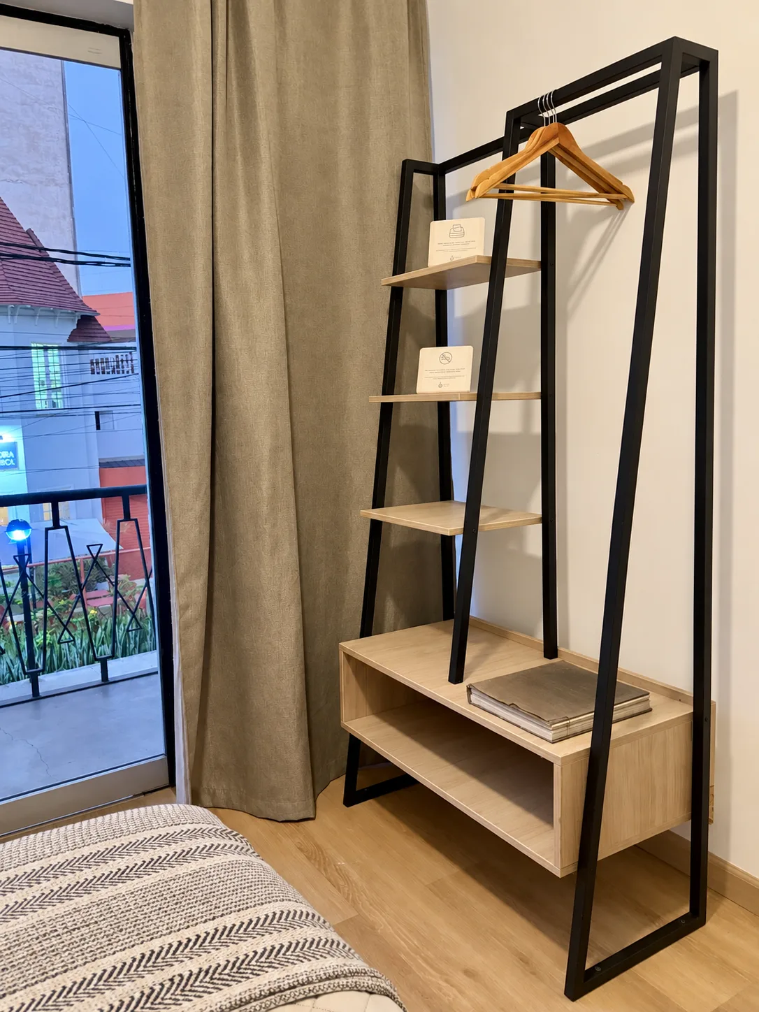 Hab privada doble con balcón y baño privado externo 3