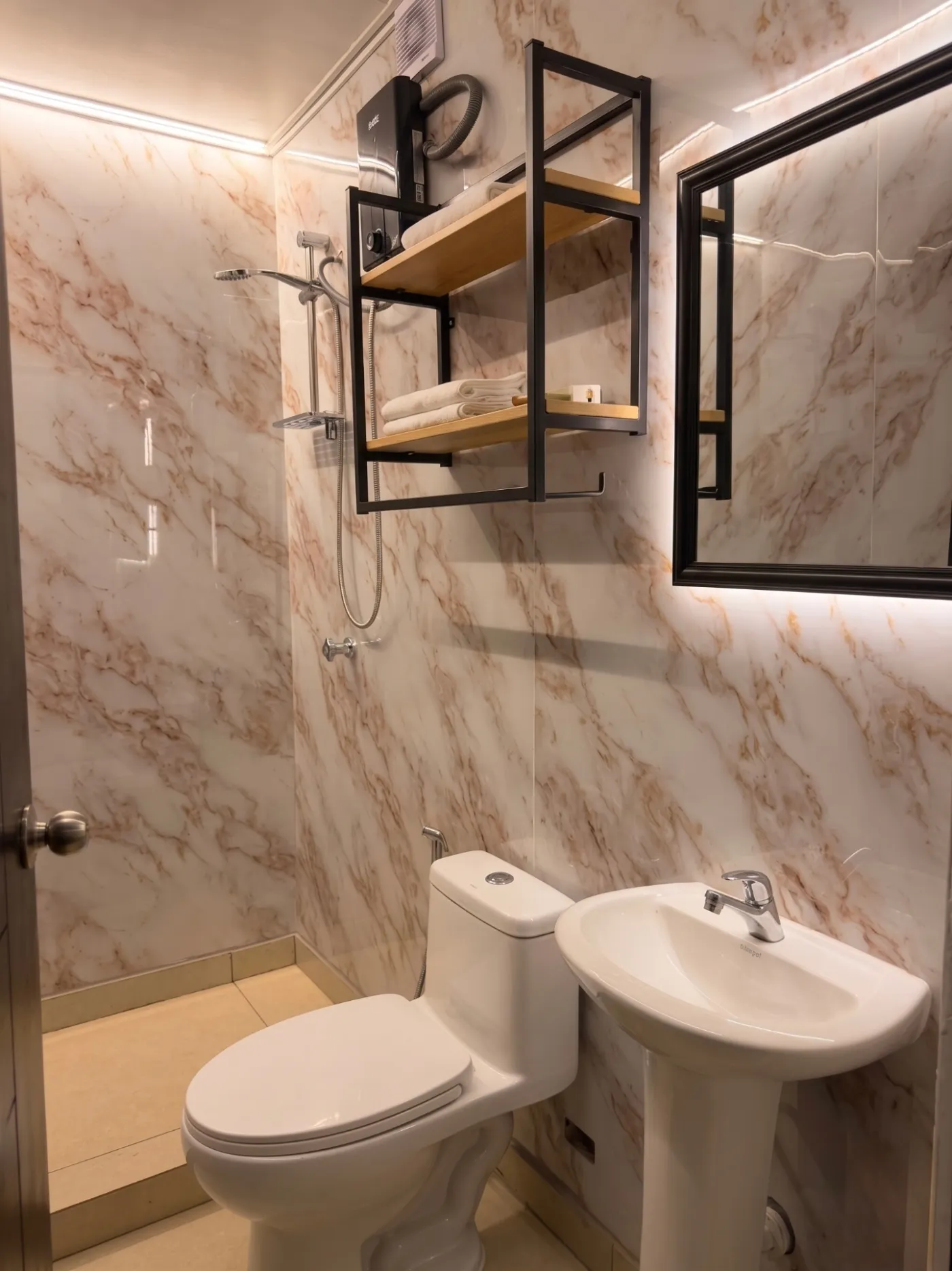 Baño privado en Ayni Living